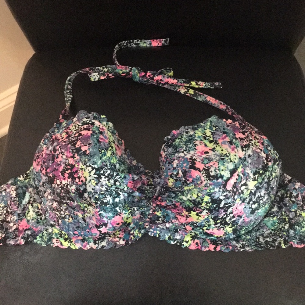 Victoria’s Secret bathing suit top